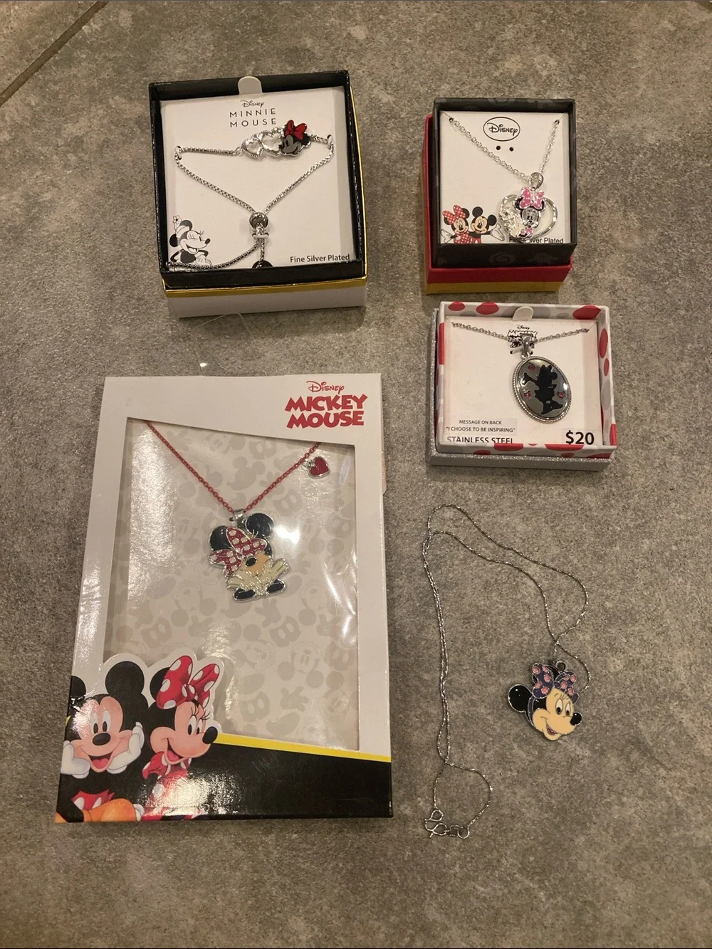 Assorted Minnie Mouse Jewelry Set of 5
